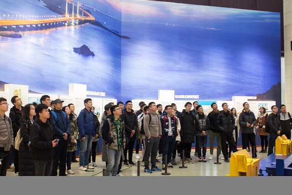 1545188966130283.jpg 2.jpg