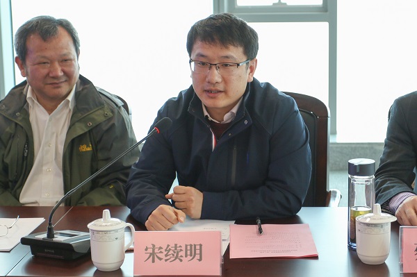 1555318981720911.jpeg 图5 萝莉社
党委副书记宋续明致辞.JPEG