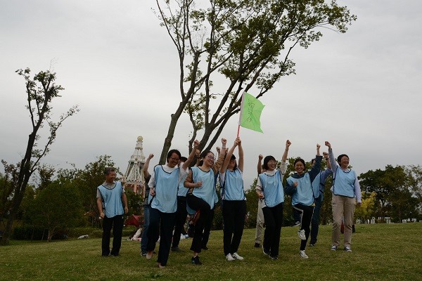 1570693155648101.jpg 882.jpg